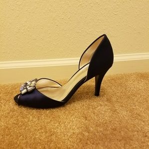 Caparros Navy Heels